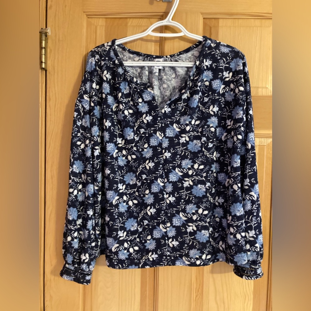 Old Navy top